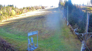 Skiareál Troják - Kamera u nástupu na vlek svah A - 4.11.2025 v 12:55 Skiareál Troják - Kamera u nástupu na vlek svah A - 4.11.2025 v 12:55