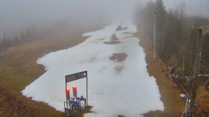 Skiareál Troják - Kamera u nástupu na vlek svah A - 19.12.2025 v 16:00