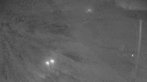 Skiareál Troják - Kamera u nástupu na vlek svah A - 19.12.2025 v 18:10