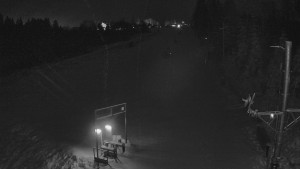 Skiareál Troják - Kamera u nástupu na vlek svah A - 30.12.2025 v 03:55
