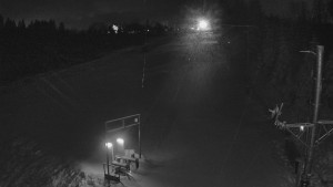 Skiareál Troják - Kamera u nástupu na vlek svah A - 30.12.2025 v 04:15