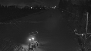Skiareál Troják - Kamera u nástupu na vlek svah A - 30.12.2025 v 04:50