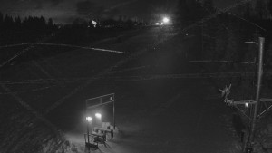 Skiareál Troják - Kamera u nástupu na vlek svah A - 30.12.2025 v 05:10