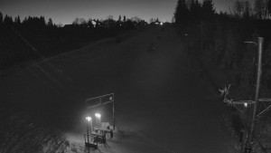 Skiareál Troják - Kamera u nástupu na vlek svah A - 30.12.2025 v 06:25