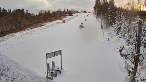 Skiareál Troják - Kamera u nástupu na vlek svah A - 30.12.2025 v 08:00