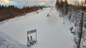 Skiareál Troják - Kamera u nástupu na vlek svah A - 30.12.2025 v 08:25