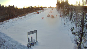 Skiareál Troják - Kamera u nástupu na vlek svah A - 30.12.2025 v 08:35