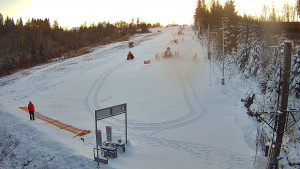 Skiareál Troják - Kamera u nástupu na vlek svah A - 30.12.2025 v 08:40
