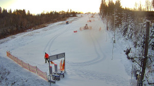Skiareál Troják - Kamera u nástupu na vlek svah A - 30.12.2025 v 08:45