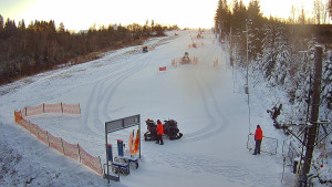 Skiareál Troják - Kamera u nástupu na vlek svah A - 30.12.2025 v 08:50