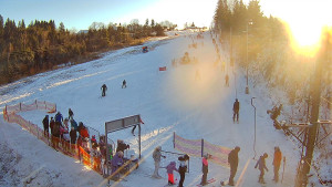 Skiareál Troják - Kamera u nástupu na vlek svah A - 30.12.2025 v 10:10