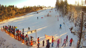 Skiareál Troják - Kamera u nástupu na vlek svah A - 30.12.2025 v 10:50