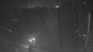 Skiareál Troják - Kamera u nástupu na vlek svah A - 24.1.2026 v 01:50