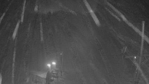 Skiareál Troják - Kamera u nástupu na vlek svah A - 24.1.2026 v 03:20