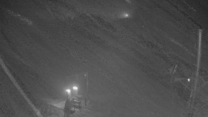 Skiareál Troják - Kamera u nástupu na vlek svah A - 24.1.2026 v 03:30