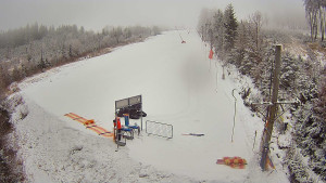 Skiareál Troják - Kamera u nástupu na vlek svah A - 31.1.2026 v 07:55 Skiareál Troják - Kamera u nástupu na vlek svah A - 31.1.2026 v 07:55