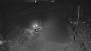 Skiareál Troják - Kamera u nástupu na vlek svah A - 20.2.2026 v 01:55