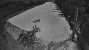 Skiareál Troják - Kamera u nástupu na vlek svah A - 3.3.2026 v 00:00 Skiareál Troják - Kamera u nástupu na vlek svah A - 3.3.2026 v 00:00