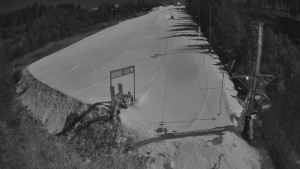 Skiareál Troják - Kamera u nástupu na vlek svah A - 3.3.2026 v 01:05 Skiareál Troják - Kamera u nástupu na vlek svah A - 3.3.2026 v 01:05