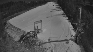 Skiareál Troják - Kamera u nástupu na vlek svah A - 3.3.2026 v 01:10 Skiareál Troják - Kamera u nástupu na vlek svah A - 3.3.2026 v 01:10