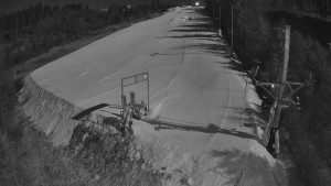 Skiareál Troják - Kamera u nástupu na vlek svah A - 3.3.2026 v 02:50 Skiareál Troják - Kamera u nástupu na vlek svah A - 3.3.2026 v 02:50