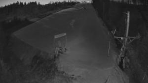 Skiareál Troják - Kamera u nástupu na vlek svah A - 3.3.2026 v 05:25 Skiareál Troják - Kamera u nástupu na vlek svah A - 3.3.2026 v 05:25