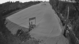 Skiareál Troják - Kamera u nástupu na vlek svah A - 3.3.2026 v 05:40 Skiareál Troják - Kamera u nástupu na vlek svah A - 3.3.2026 v 05:40