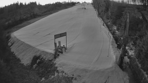 Skiareál Troják - Kamera u nástupu na vlek svah A - 3.3.2026 v 05:45 Skiareál Troják - Kamera u nástupu na vlek svah A - 3.3.2026 v 05:45