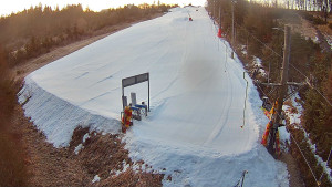 Skiareál Troják - Kamera u nástupu na vlek svah A - 3.3.2026 v 06:05 Skiareál Troják - Kamera u nástupu na vlek svah A - 3.3.2026 v 06:05