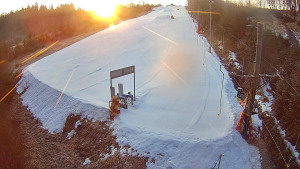 Skiareál Troják - Kamera u nástupu na vlek svah A - 3.3.2026 v 07:15 Skiareál Troják - Kamera u nástupu na vlek svah A - 3.3.2026 v 07:15