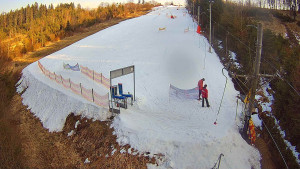 Skiareál Troják - Kamera u nástupu na vlek svah A - 3.3.2026 v 16:05 Skiareál Troják - Kamera u nástupu na vlek svah A - 3.3.2026 v 16:05