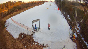 Skiareál Troják - Kamera u nástupu na vlek svah A - 3.3.2026 v 16:50 Skiareál Troják - Kamera u nástupu na vlek svah A - 3.3.2026 v 16:50