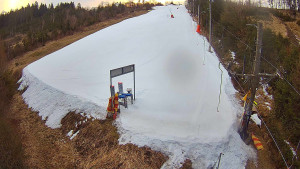 Skiareál Troják - Kamera u nástupu na vlek svah A - 10.3.2026 v 06:55