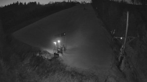 Skiareál Troják - Kamera u nástupu na vlek svah A - 13.3.2026 v 05:05