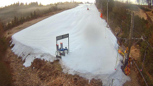 Skiareál Troják - Kamera u nástupu na vlek svah A - 13.3.2026 v 06:15