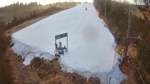 Skiareál Troják - Kamera u nástupu na vlek svah A - 13.3.2026 v 06:30