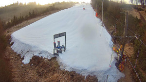 Skiareál Troják - Kamera u nástupu na vlek svah A - 13.3.2026 v 06:35