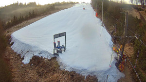 Skiareál Troják - Kamera u nástupu na vlek svah A - 13.3.2026 v 06:45