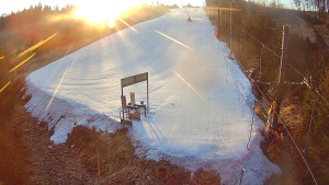 Skiareál Troják - Kamera u nástupu na vlek svah A - 13.3.2026 v 07:05