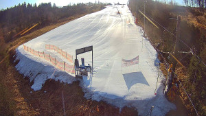 Skiareál Troják - Kamera u nástupu na vlek svah A - 13.3.2026 v 08:20