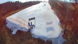 Skiareál Troják - Kamera u nástupu na vlek svah A - 13.3.2026 v 08:40