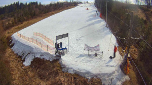 Skiareál Troják - Kamera u nástupu na vlek svah A - 13.3.2026 v 11:05