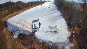 Skiareál Troják - Kamera u nástupu na vlek svah A - 13.3.2026 v 11:25