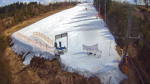 Skiareál Troják - Kamera u nástupu na vlek svah A - 13.3.2026 v 12:45