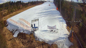 Skiareál Troják - Kamera u nástupu na vlek svah A - 13.3.2026 v 13:10