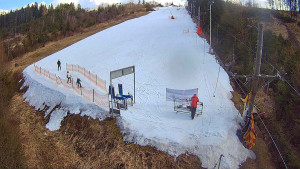 Skiareál Troják - Kamera u nástupu na vlek svah A - 13.3.2026 v 14:05