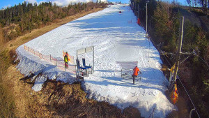 Skiareál Troják - Kamera u nástupu na vlek svah A - 13.3.2026 v 15:00