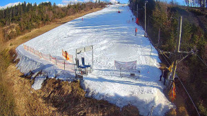 Skiareál Troják - Kamera u nástupu na vlek svah A - 13.3.2026 v 15:10