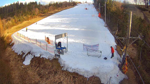 Skiareál Troják - Kamera u nástupu na vlek svah A - 13.3.2026 v 16:00