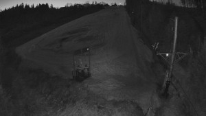 Skiareál Troják - Kamera u nástupu na vlek svah A - 19.3.2026 v 04:55